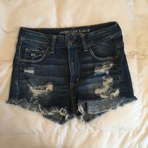 High waisted American Eagle denim shorts